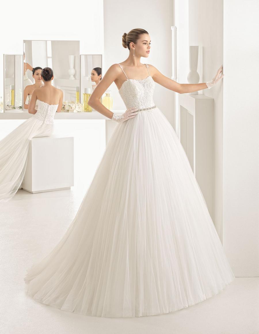rochie de mireasa cu corset din dantela ghipura