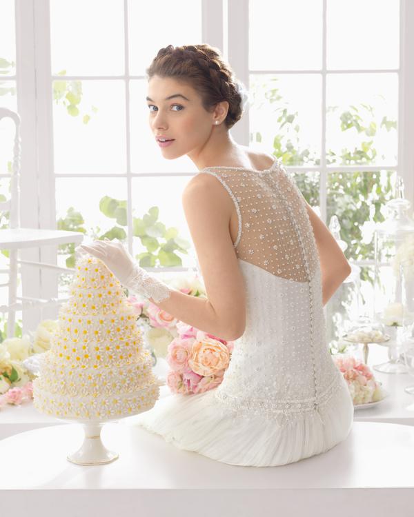 rochie de mireasa brodata
