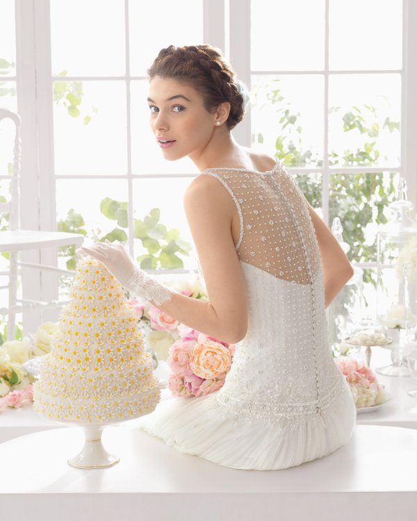 rochie de mireasa brodata