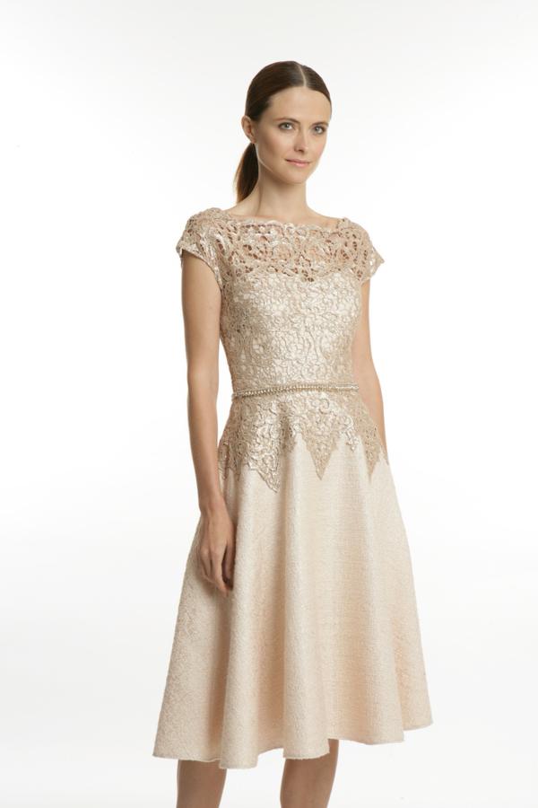 rochie de cununie civila cu decolteu barcuta