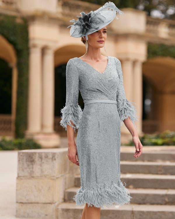 rochie de gala midi brodata cu paiete