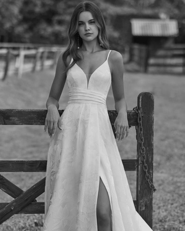 Rochie de mireasă NITHAN – Alma Novia