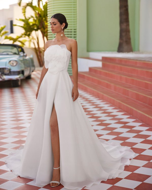 Rochie de mireasa din organza