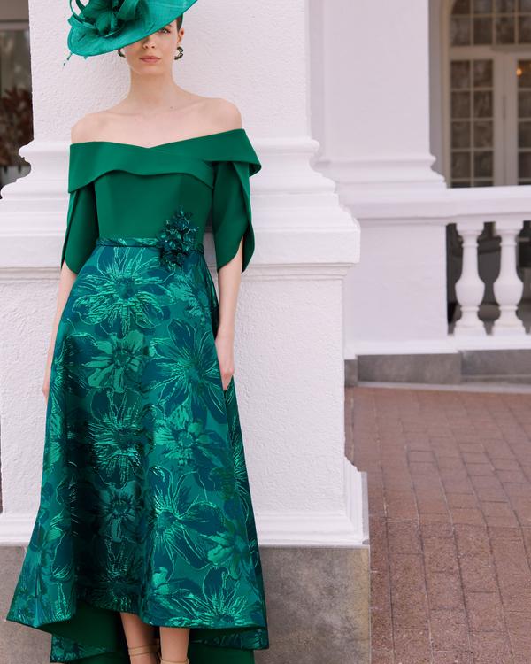 Rochie midi din brocard