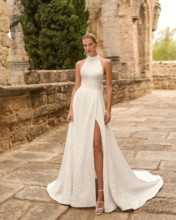 Rochie de mireasa cu spatele gol